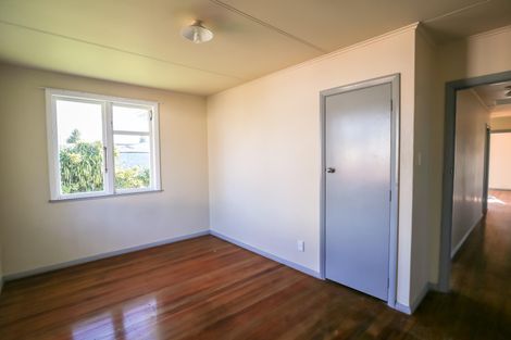 Photo of property in 10 Robert Grigg Place, Hamilton East, Hamilton, 3216