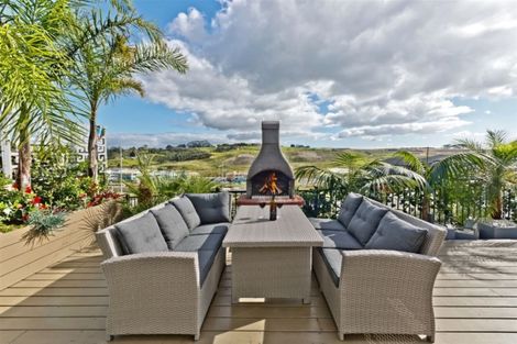 Photo of property in 25 Turutu Place, Long Bay, Auckland, 0630