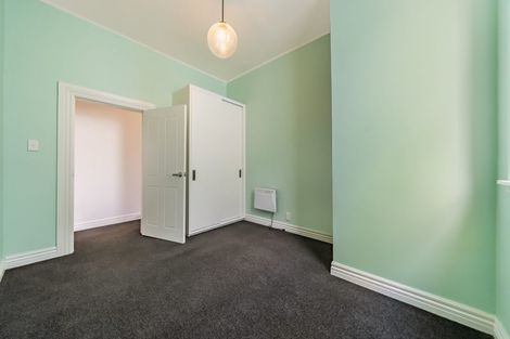 Photo of property in 42 Drummond Street, Mount Cook, Wellington, 6021