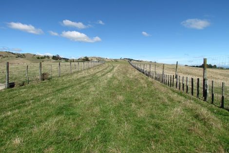 Photo of property in 41 Lees Pakaraka Road, Te Ore Ore, Masterton, 5886