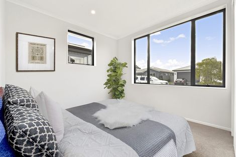 Photo of property in 90 Whenuapai Drive, Whenuapai, Auckland, 0618