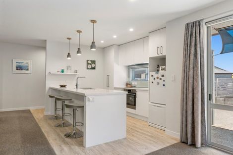 Photo of property in 1 Westhill Lane, Papamoa Beach, Papamoa, 3118