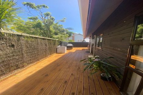 Photo of property in 3/76 Kaurilands Road, Titirangi, Auckland, 0604