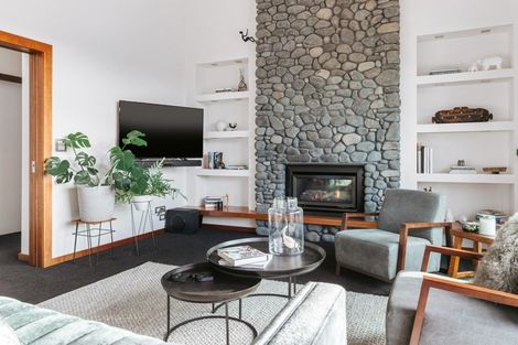 Photo of property in 2 Caldera Close, Pyes Pa, Tauranga, 3112