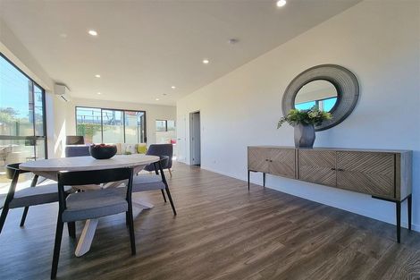 Photo of property in 6c Eversleigh Road, Belmont, Auckland, 0622