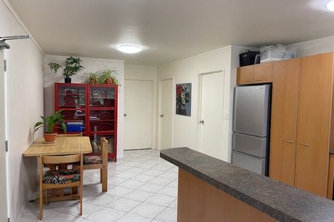 Photo of property in The Haven, 9/120 Beach Haven Road, Beach Haven, Auckland, 0626
