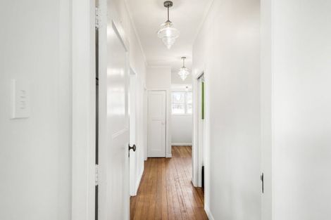 Photo of property in 16 Achilles Crescent, Narrow Neck, Auckland, 0624