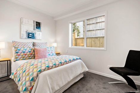 Photo of property in 26b Stottholm Road, Titirangi, Auckland, 0604