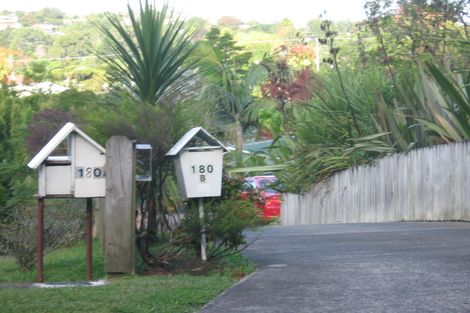 Photo of property in 180a Old Titirangi Road, New Lynn, Auckland, 0600