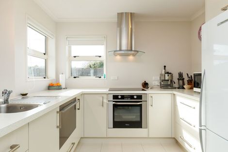 Photo of property in 12a Oxford Street, Hokowhitu, Palmerston North, 4410