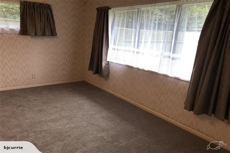 Photo of property in 32 Langston Avenue, Palmerston North, 4414