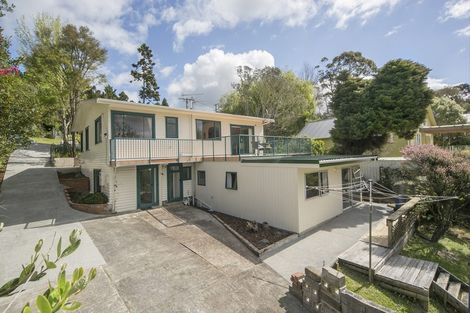 Photo of property in 28 Minnehaha Avenue, Titirangi, Auckland, 0604