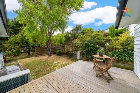 Photo of property in 19 Timaru Grove, Kelson, Lower Hutt, 5010