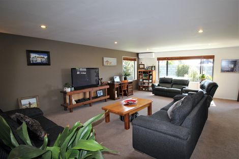 Photo of property in 42 Albert Drive, Clyde, 9330