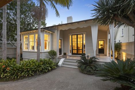 Photo of property in 9 Arawa Avenue, Devonport, Auckland, 0624