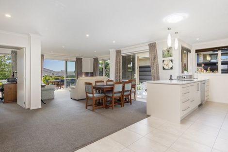 Photo of property in 8 Vista Close, Omokoroa, 3114