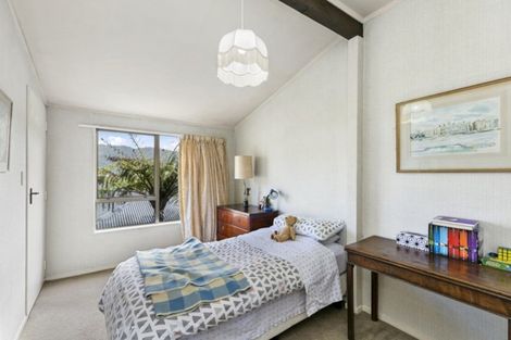 Photo of property in 290a Karori Road, Karori, Wellington, 6012