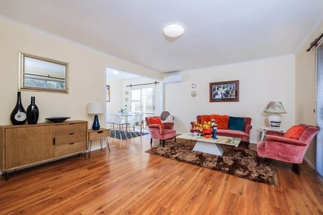 Photo of property in 10/26a Sunnynook Road, Sunnynook, Auckland, 0620