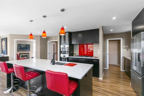 Photo of property in 117 Amesbury Drive, Churton Park, Wellington, 6037