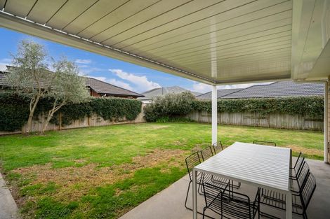 Photo of property in 35 Carnation Court, Cambridge, 3434