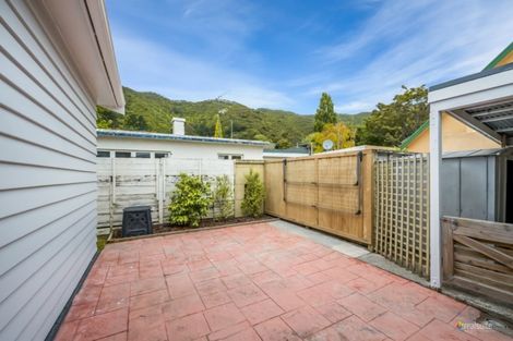 Photo of property in 46 Norton Park Avenue, Fairfield, Lower Hutt, 5011