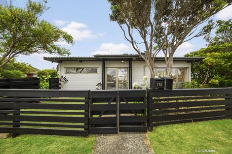 Photo of property in 174 Orangi Kaupapa Road, Northland, Wellington, 6012