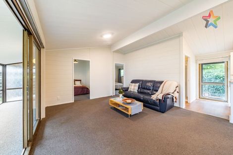 Photo of property in 106 Cambridge Terrace, Fairfield, Lower Hutt, 5011