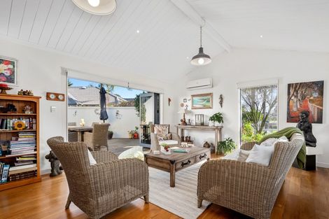 Photo of property in 100 Sovereign Drive, Papamoa Beach, Papamoa, 3118