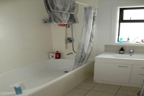 Photo of property in 5/221 Mount Smart Road, Onehunga, Auckland, 1061