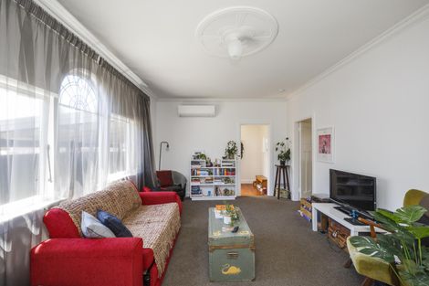 Photo of property in 5a Guy Avenue, Takaro, Palmerston North, 4410