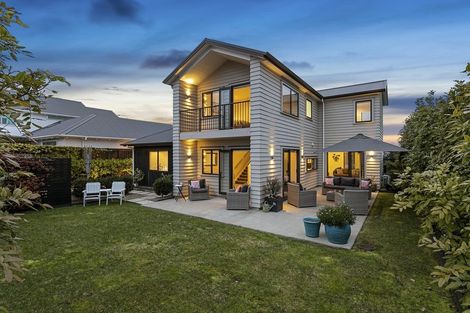 Photo of property in 19 Waiarohia Place, Hobsonville, Auckland, 0616