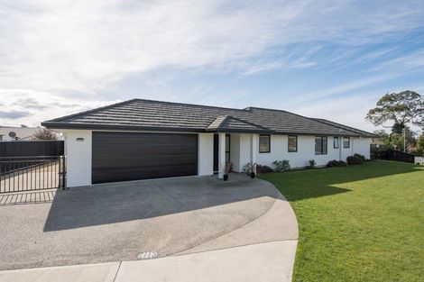 Photo of property in 4 Les Wakefield Road, Mapua, 7005