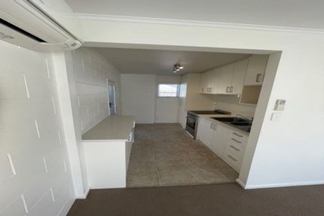 Photo of property in 2/58 Amaru Road, One Tree Hill, Auckland, 1061