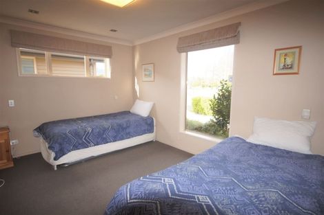 Photo of property in 2 Grantham Drive, Hanmer Springs, 7334