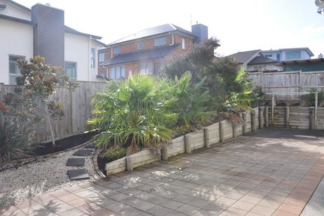 Photo of property in 12 Tekapo Rise, Fairview Heights, Auckland, 0632