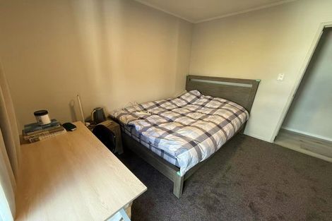Photo of property in 52 West Harbour Drive, West Harbour, Auckland, 0618