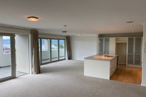 Photo of property in 5/235 Devonport Road, Tauranga, 3110