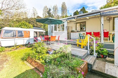 Photo of property in 121 Waireka Place, Whangamata, 3620