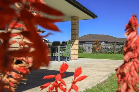 Photo of property in 22 Merrimana Drive, Thames, 3500