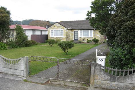 Photo of property in 65 Wellington Road, Wainuiomata, Lower Hutt, 5014