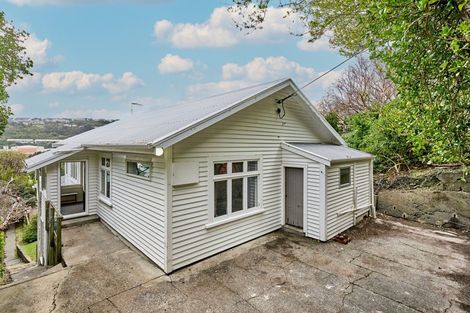 Photo of property in 6 Totara Terrace, Miramar, Wellington, 6022