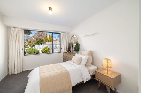 Photo of property in 32 Hussey Road, Harewood, Christchurch, 8051