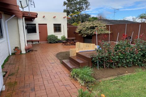 Photo of property in 2 Bramley Drive, Farm Cove, Auckland, 2012