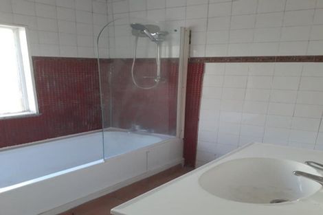 Photo of property in 6-10 Mudges Terrace, Newtown, Wellington, 6021