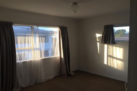 Photo of property in 1/48 Strid Road, Te Atatu South, Auckland, 0610