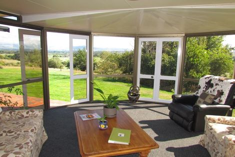 Photo of property in 41 Lees Pakaraka Road, Te Ore Ore, Masterton, 5886