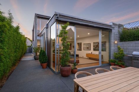 Photo of property in 21 Beveridge Street, Christchurch Central, Christchurch, 8013