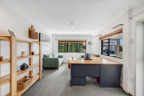 Photo of property in 21 Olena Avenue, Sunnyhills, Auckland, 2010