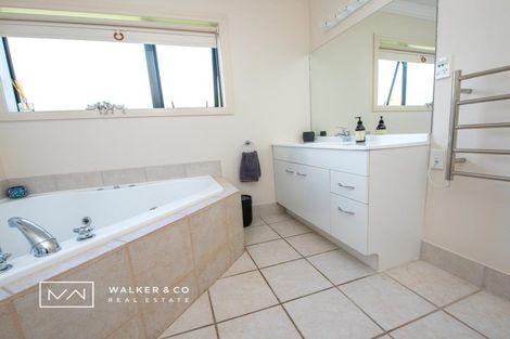 Photo of property in 45 Clearwater Terrace, Brown Owl, Upper Hutt, 5018