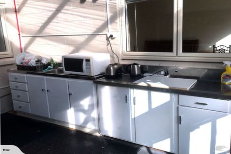 Photo of property in 15 Roadley Avenue, Sunnyhills, Auckland, 2010